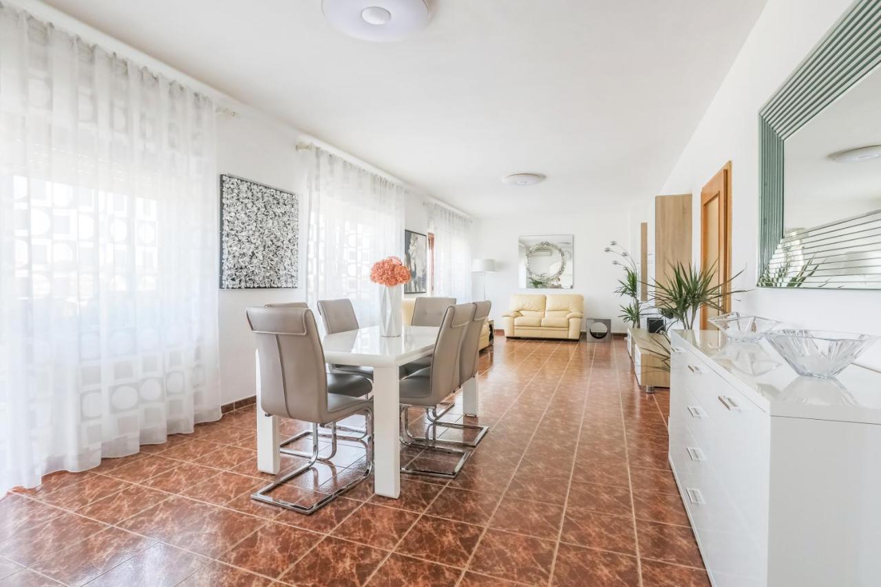 Zdenka Apartment *