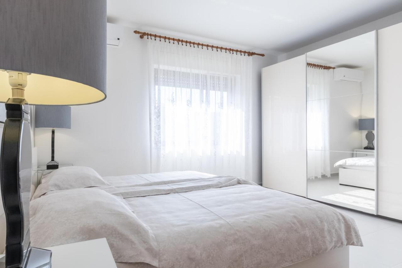 Zdenka Apartment